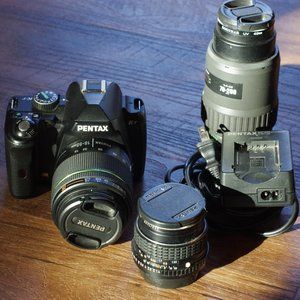 Pentax KR Digital SLR camera and lenses set